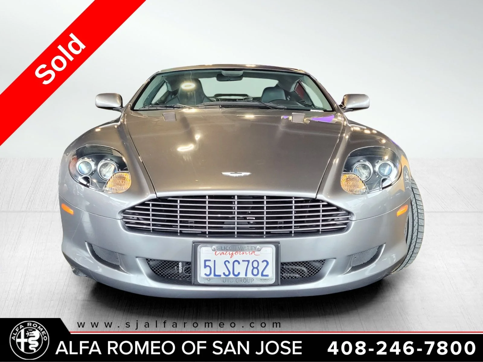 Used 2005 White Aston Martin Base image 2