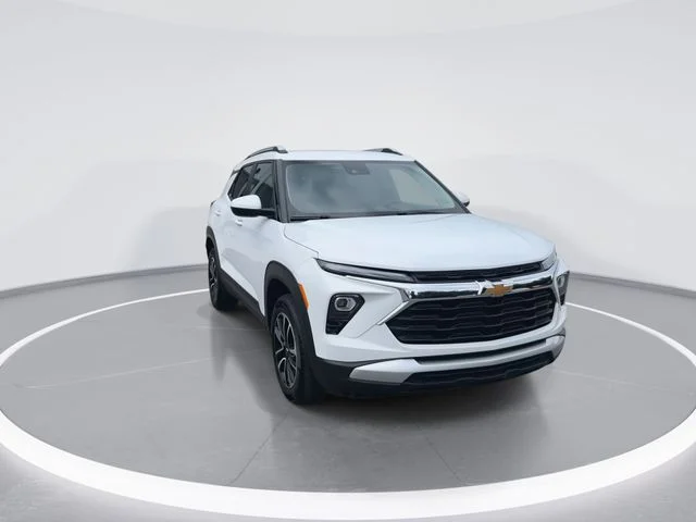 Used 2025 White Chevrolet LT image 2