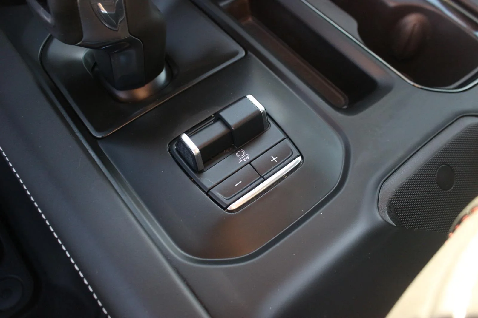 Used 2024 Summit White GMC AT4X image 26