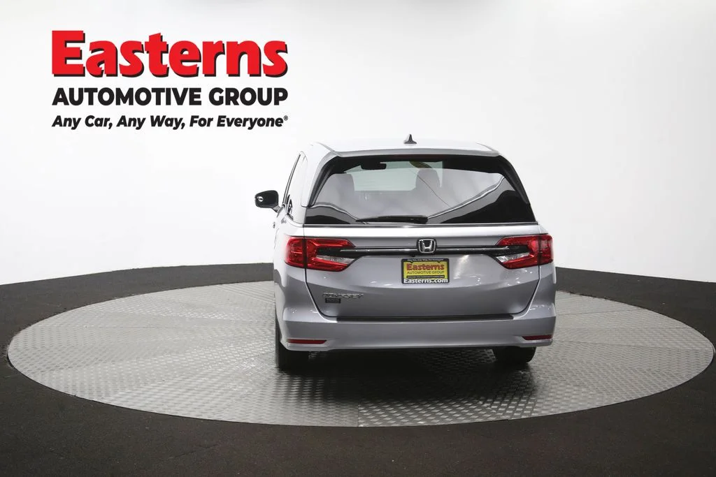 Used 2023 Silver Honda EX-L image 39