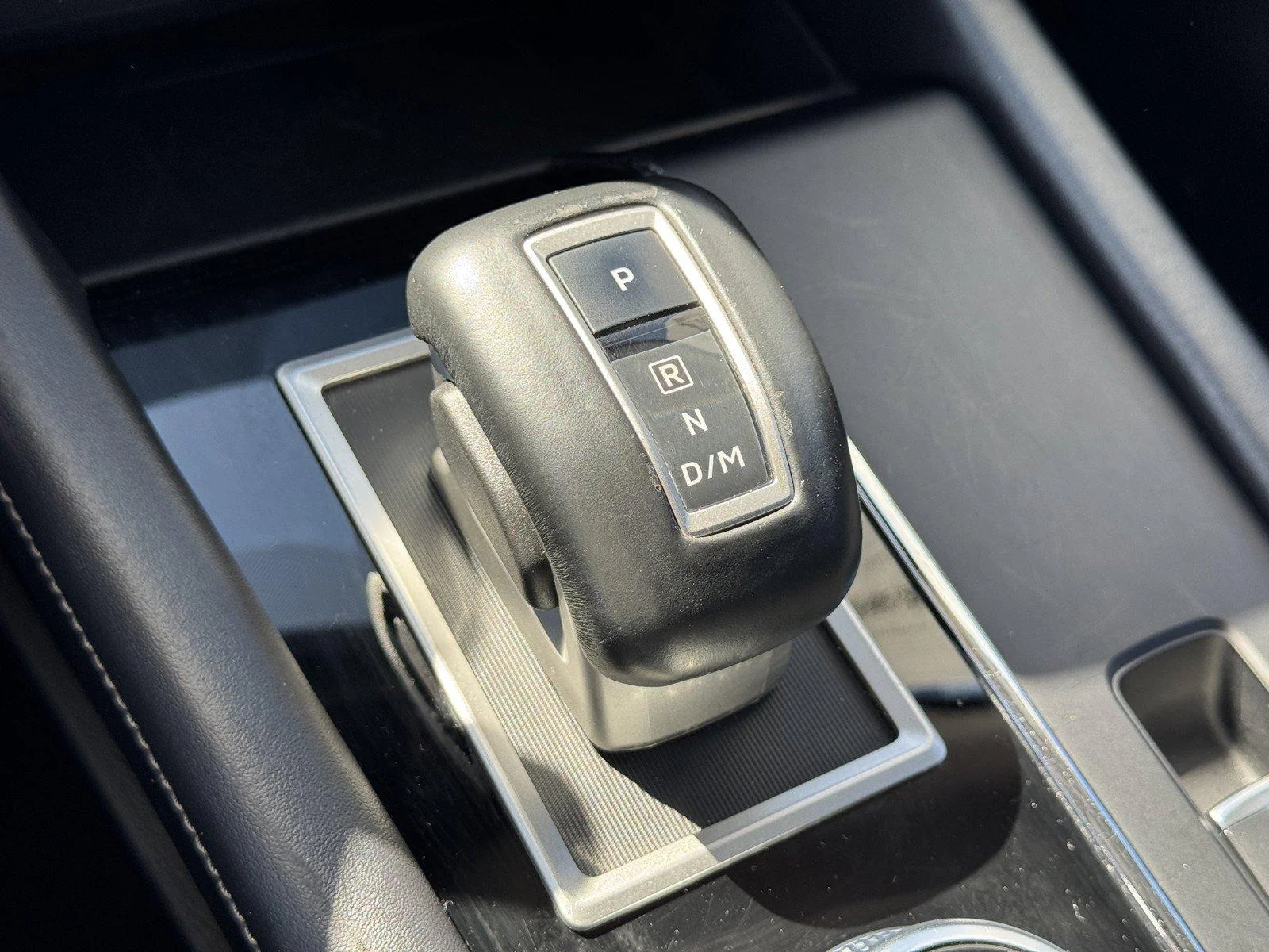 Used 2024  Mitsubishi SE image 20
