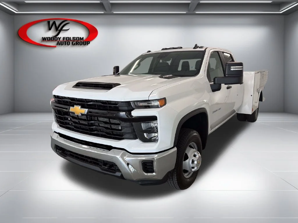 New 2026 Summit White Chevrolet Work Truck image 3