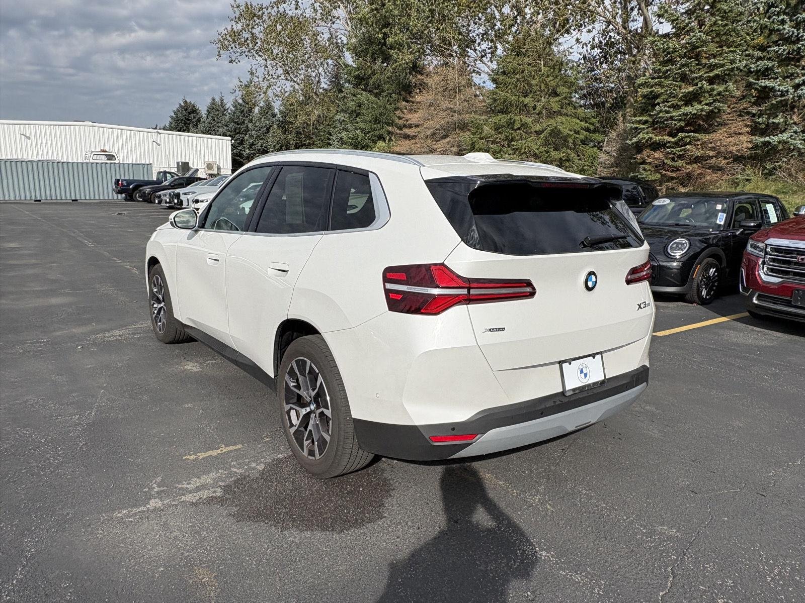 New 2026 Mineral White Metallic BMW 30 xDrive image 5