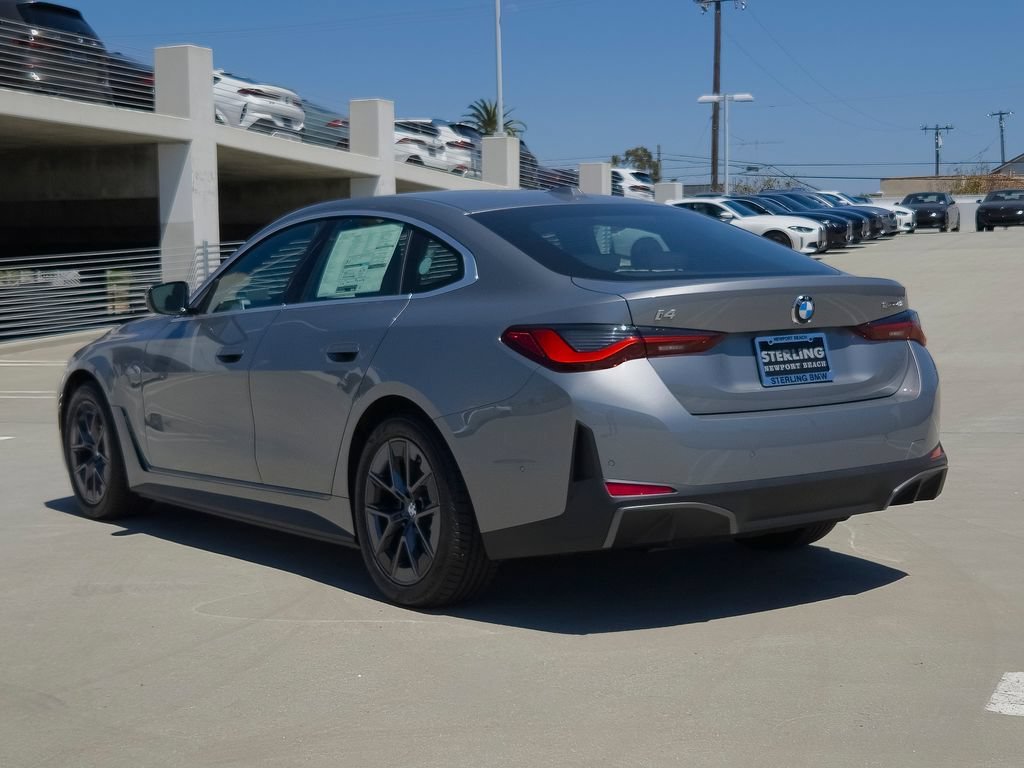 New 2026 Skyscraper Grey Metallic BMW eDrive40 image 17
