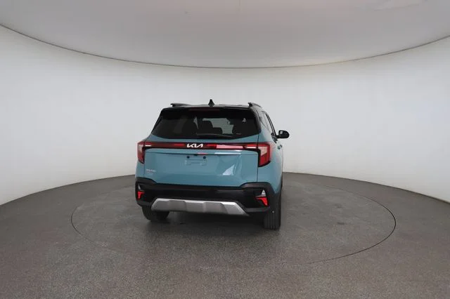 Used 2023 Green Honda LX image 15