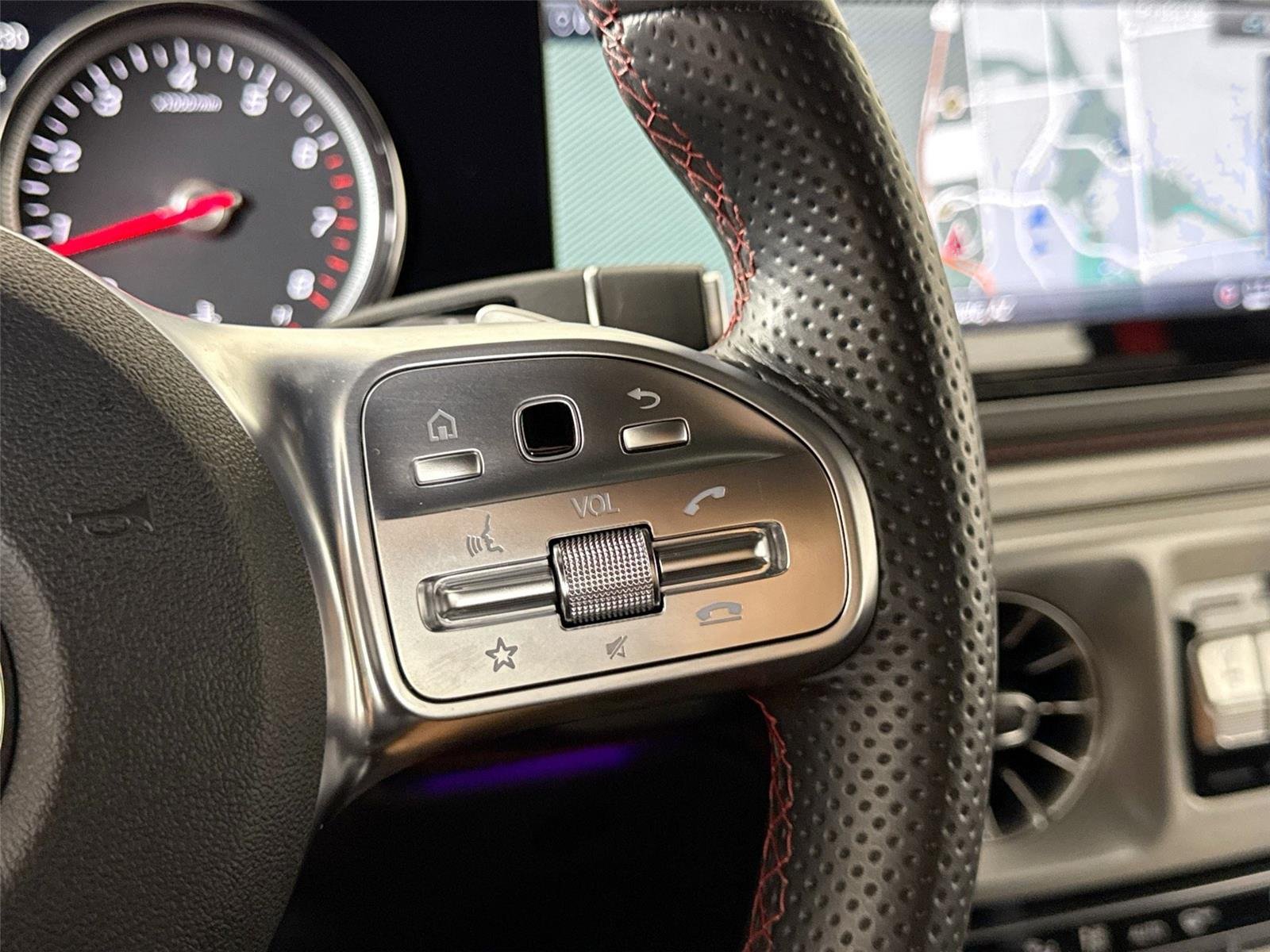 Used 2020 Selenite Grey Metallic Mercedes-Benz G 550 image 22