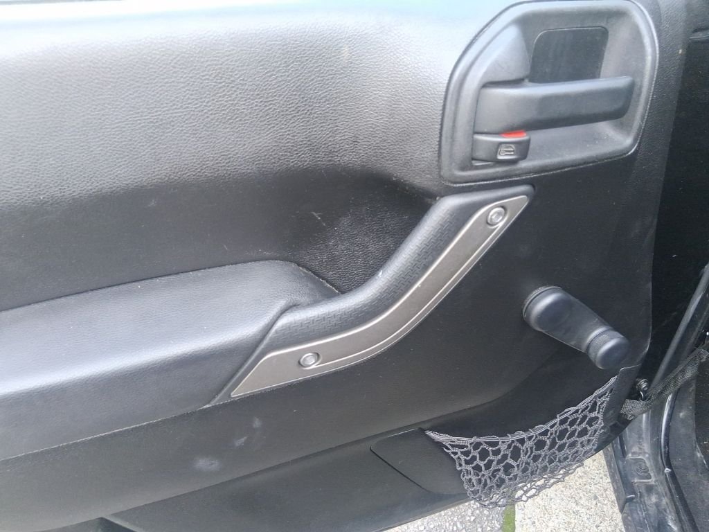 Used 2013 Black Jeep Sport image 7