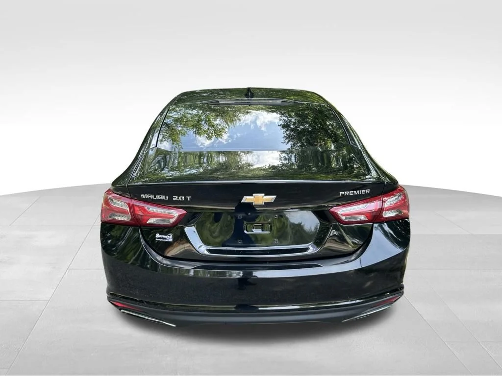 Used 2020 Black Chevrolet Premier image 4