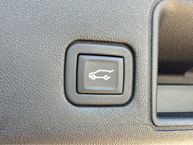 2023 GMC Terrain SLT - Photo 32