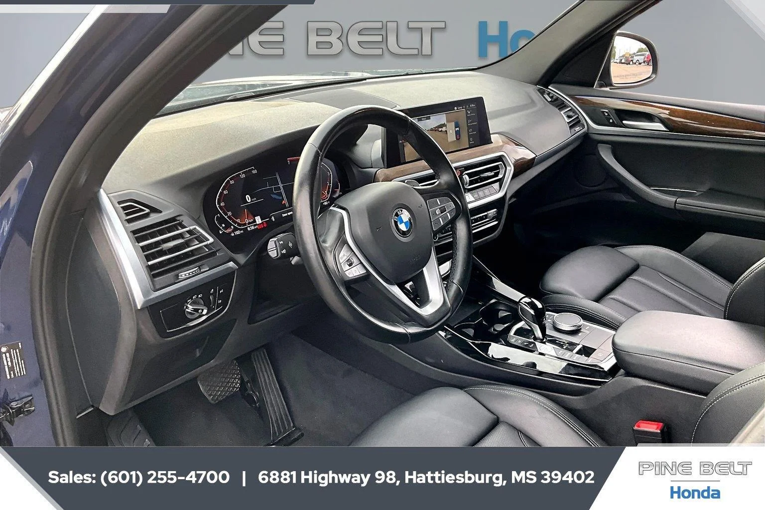Used 2024 Phytonic Blue Metallic BMW sDrive30i image 12