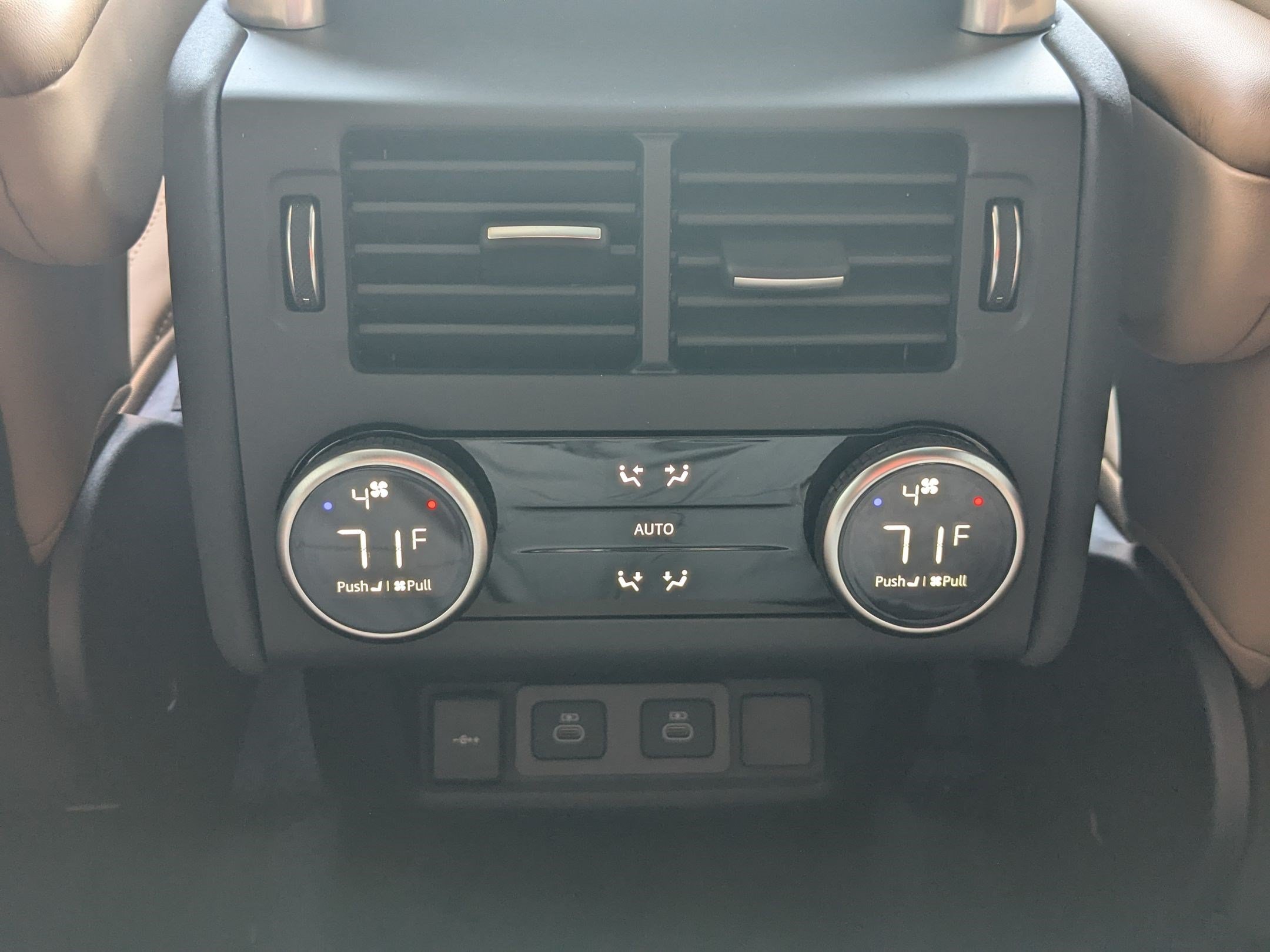 New 2026 Varesine Blue Land Rover Dynamic SE image 30