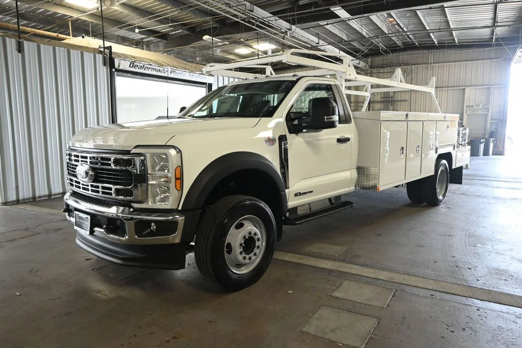 New 2026 Oxford White Ford XL image 5