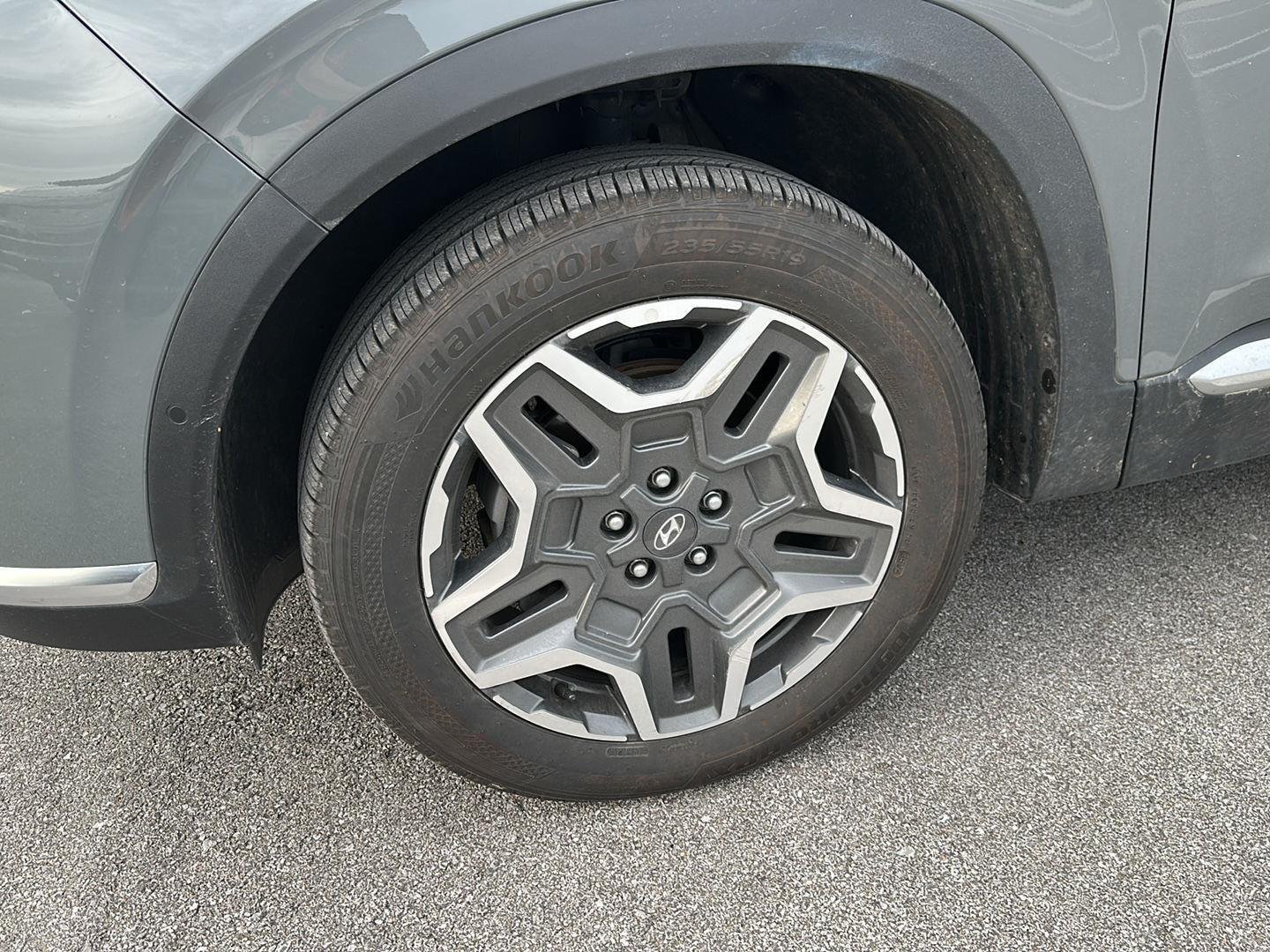 Certified Used 2023 Hampton Gray Hyundai Limited image 6