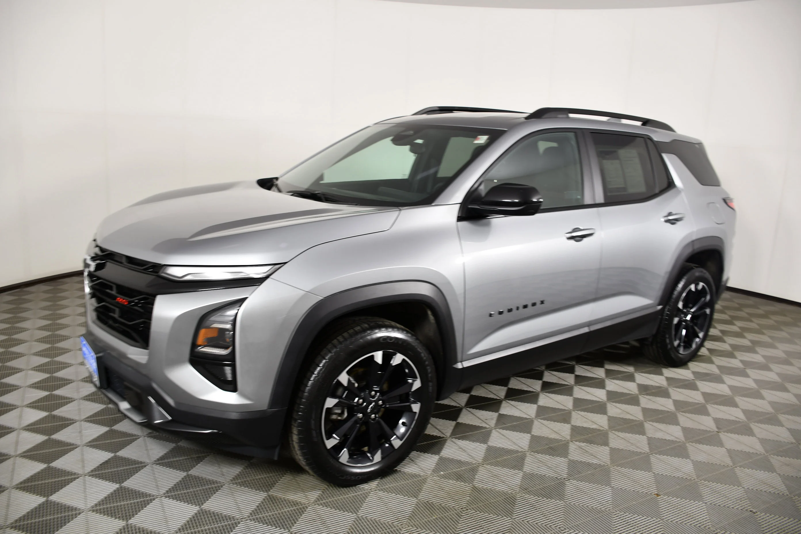 Used 2025 Sterling Gray Metallic Chevrolet AWD RS image 10
