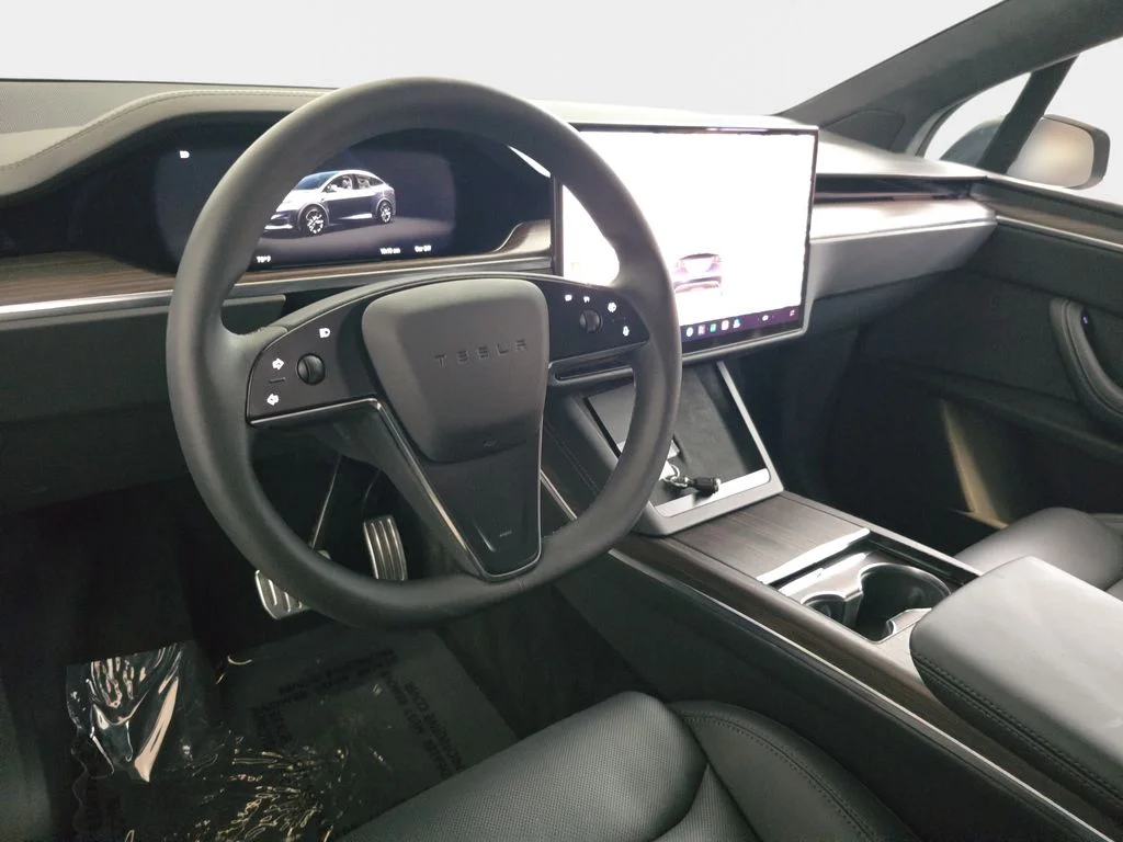 Used 2025 Stealth Gray Tesla Base image 19
