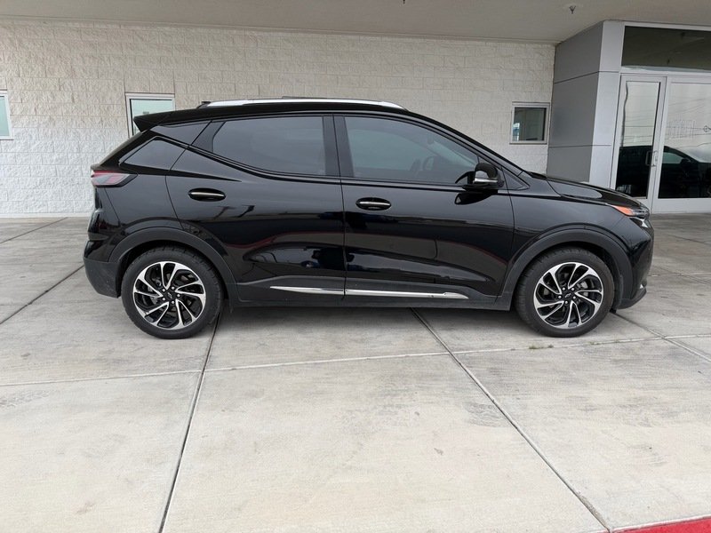 Used 2022 Chevrolet Bolt EUV Premier with VIN 1G1FZ6S00N4134970 for sale in Pahrump, NV