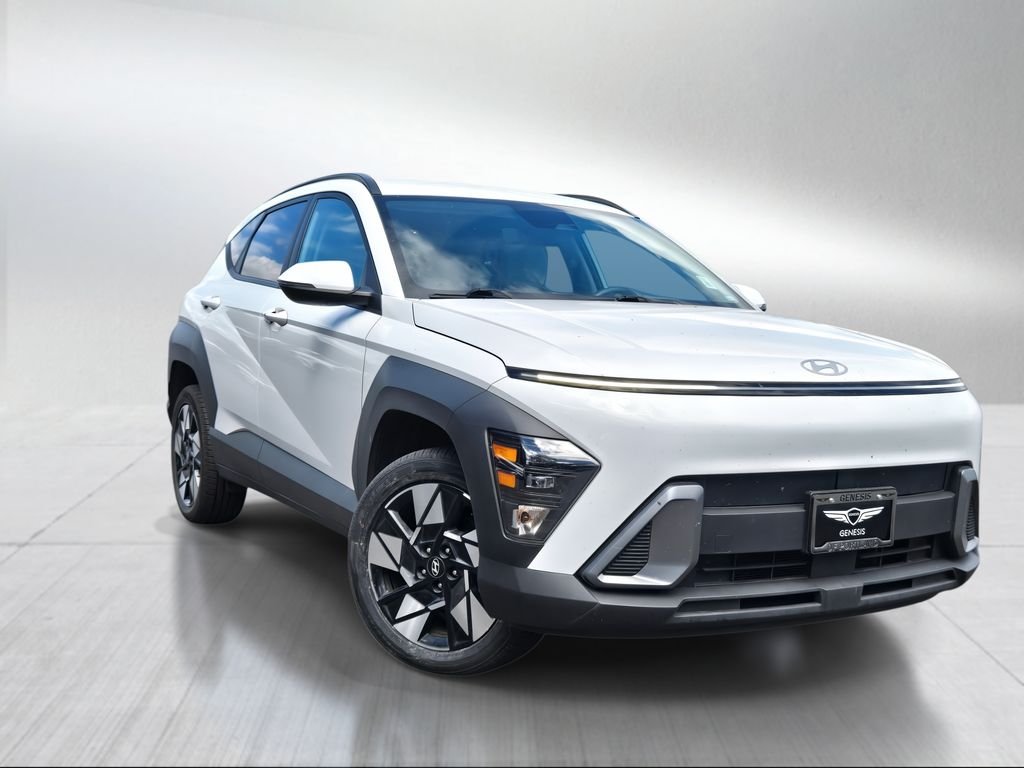 Used 2024 Atlas White Hyundai SEL image 1