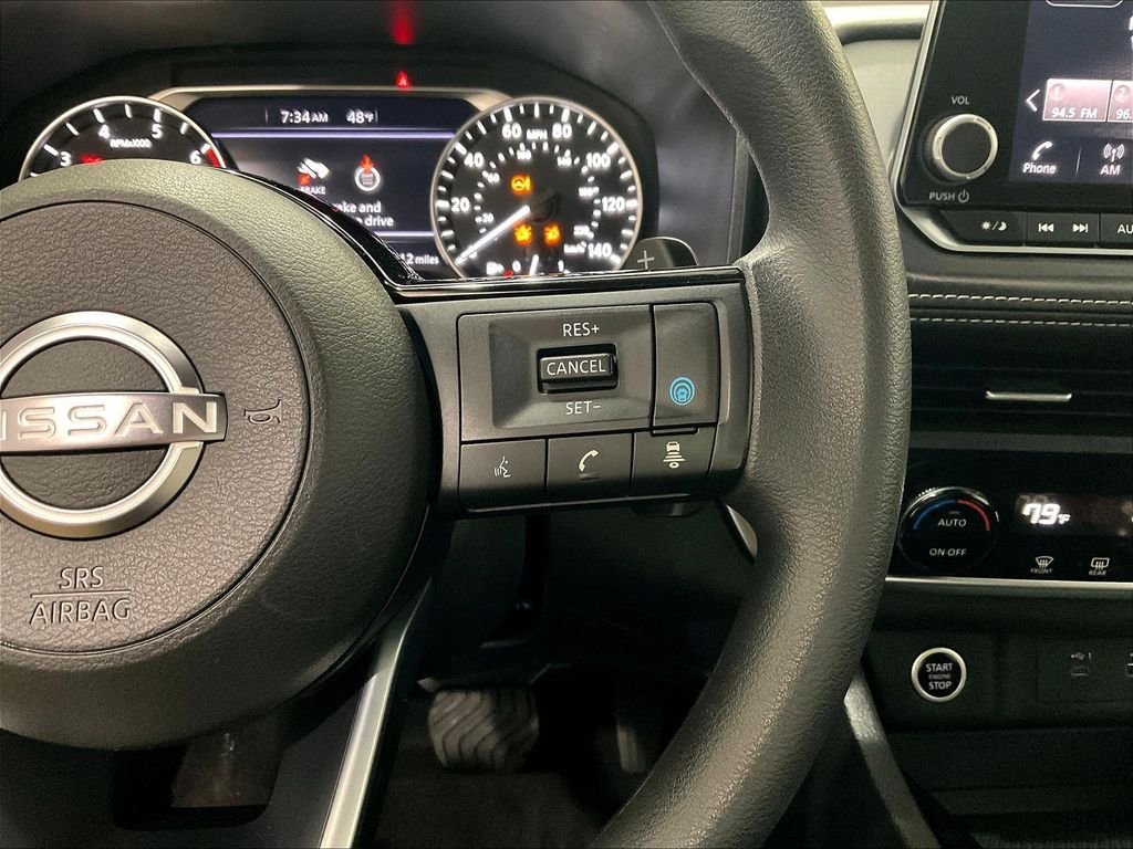 Used 2023 White Nissan SV image 23
