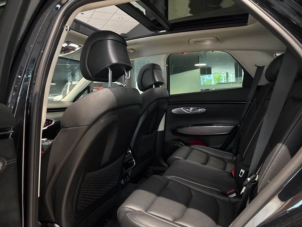 2023 GENESIS GV70 Standard - Photo 11