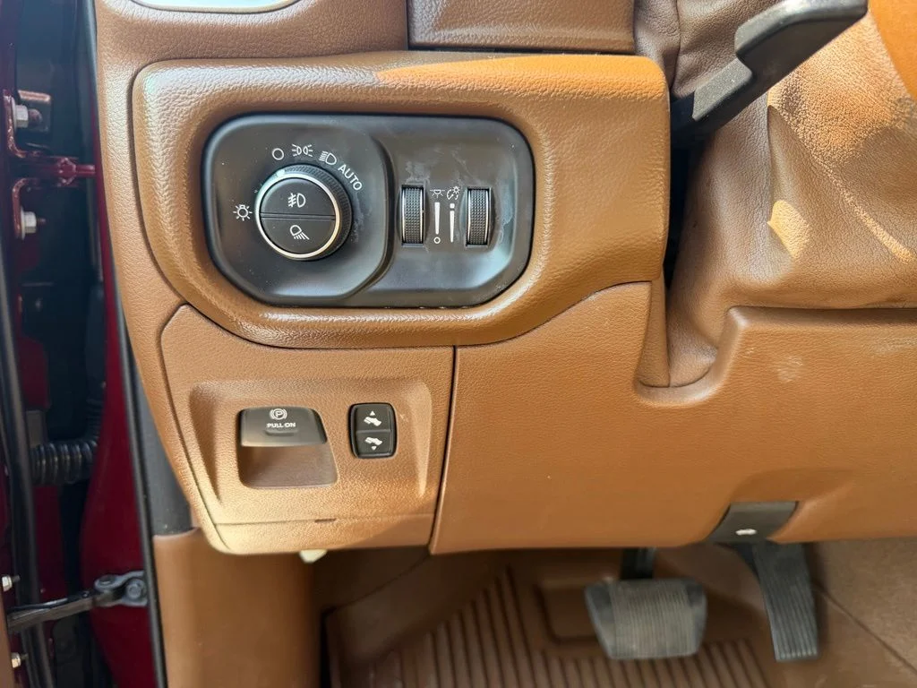 Used 2019 Red Ram Laramie image 29