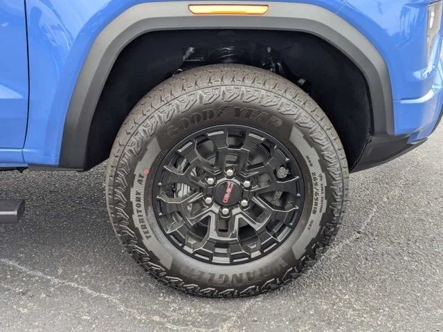 New 2026 Rapids Metallic GMC Elevation image 11