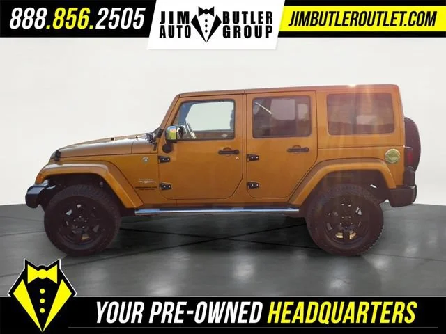 Used 2014  Jeep Sahara image 19