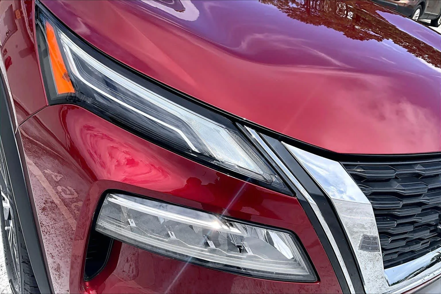 Used 2023 Scarlet Ember Tintcoat Nissan SV image 54