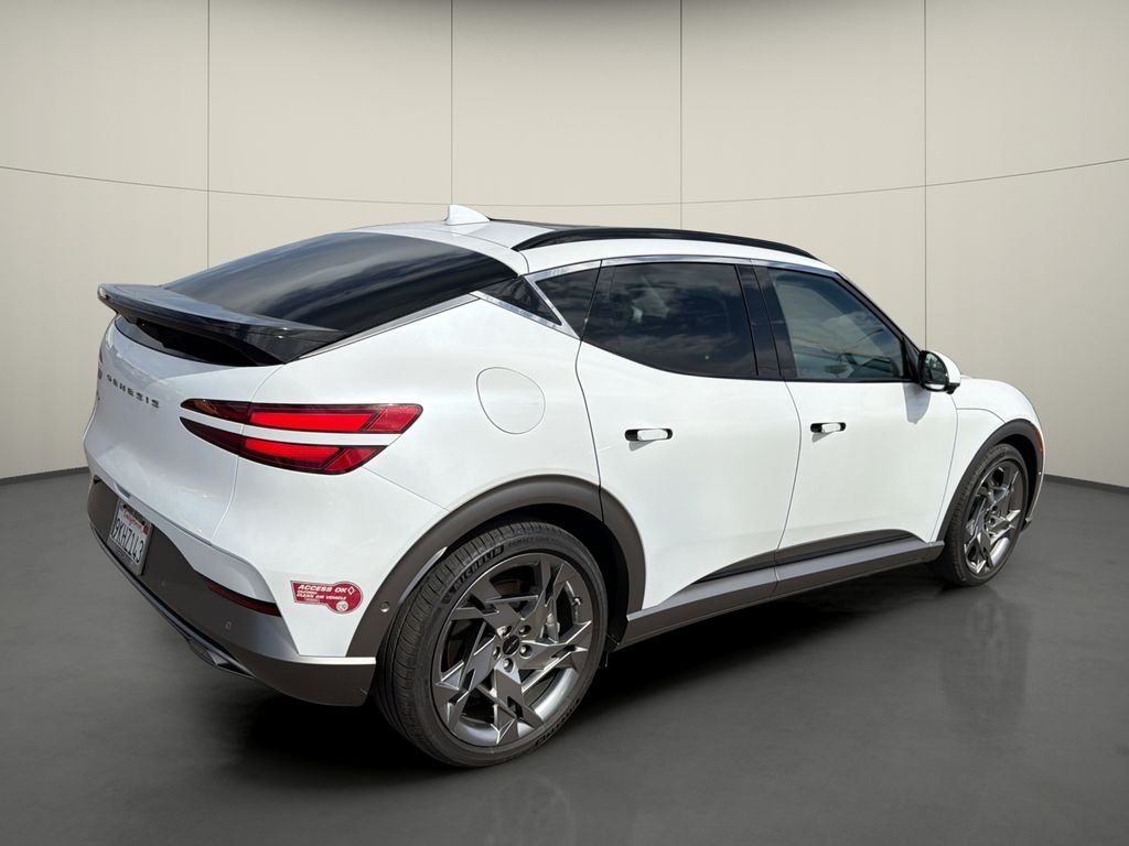 Used 2023 White Genesis Performance image 7
