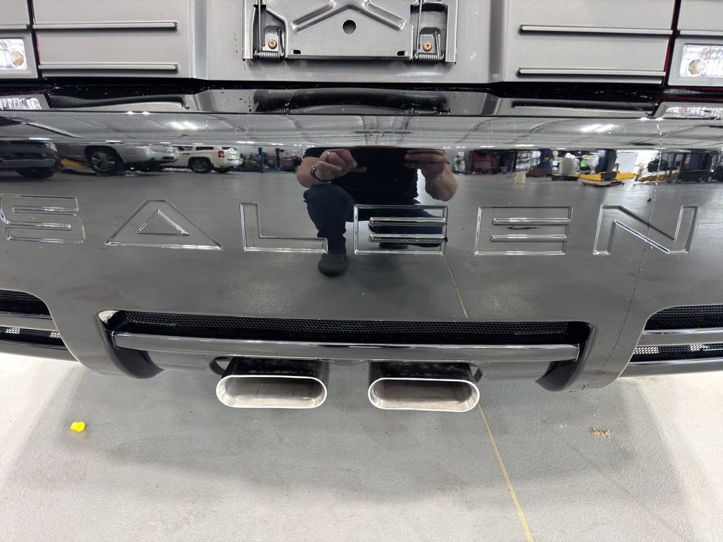 Used 2006 Black Clearcoat Ford GT Premium image 10