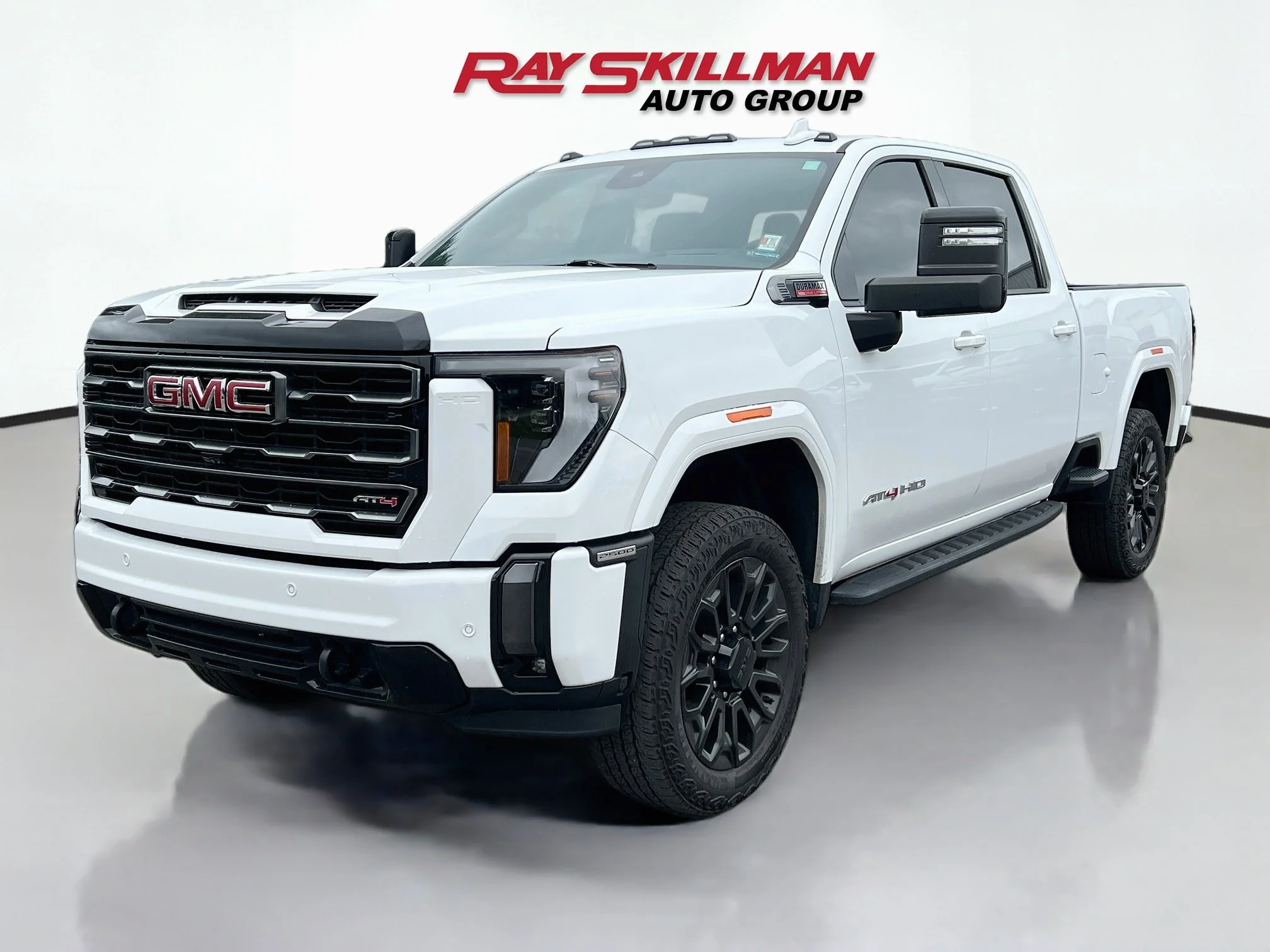 Used 2024 Summit White GMC AT4 image 3