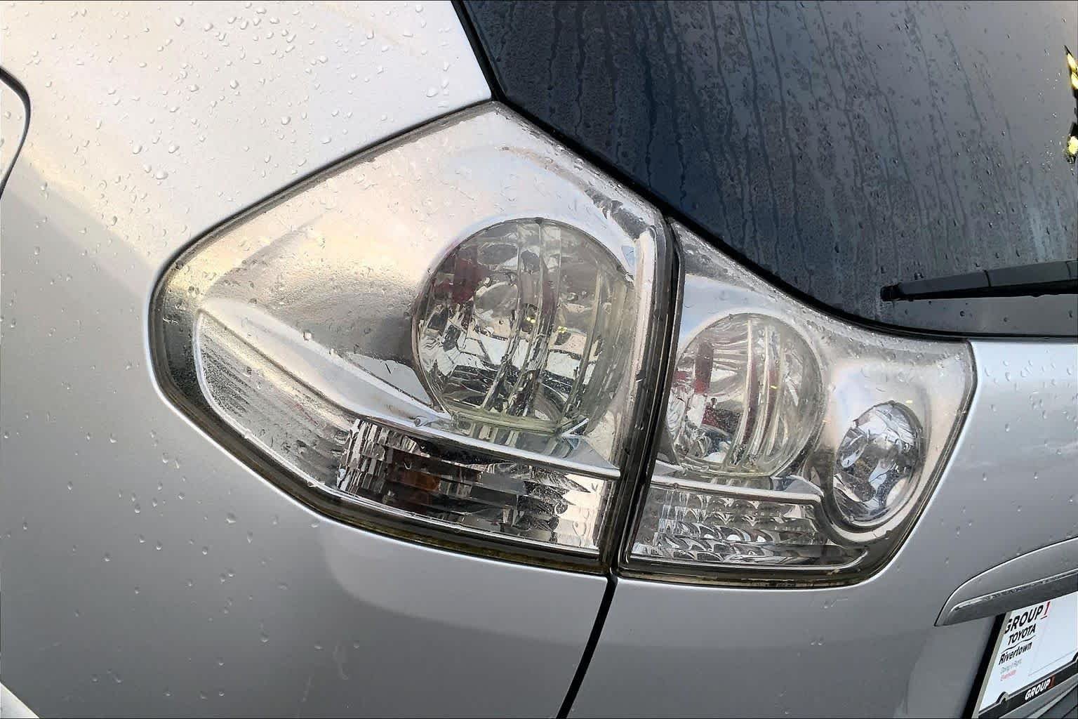 Used 2009 Classic Silver Metallic Lexus  image 25