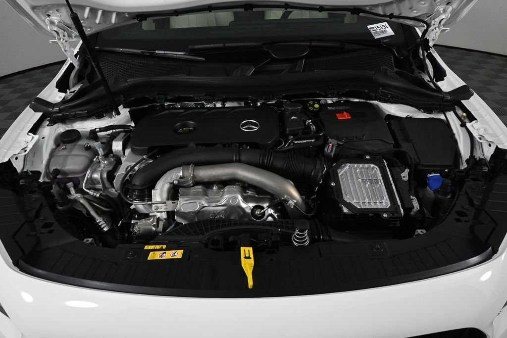 New 2026 Polar White Mercedes-Benz GLA 250 image 33