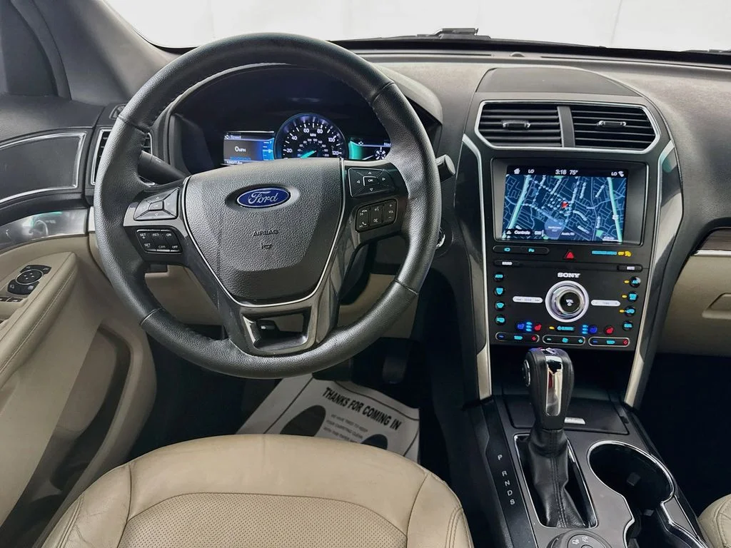 Used 2019 Red Ford Limited image 27