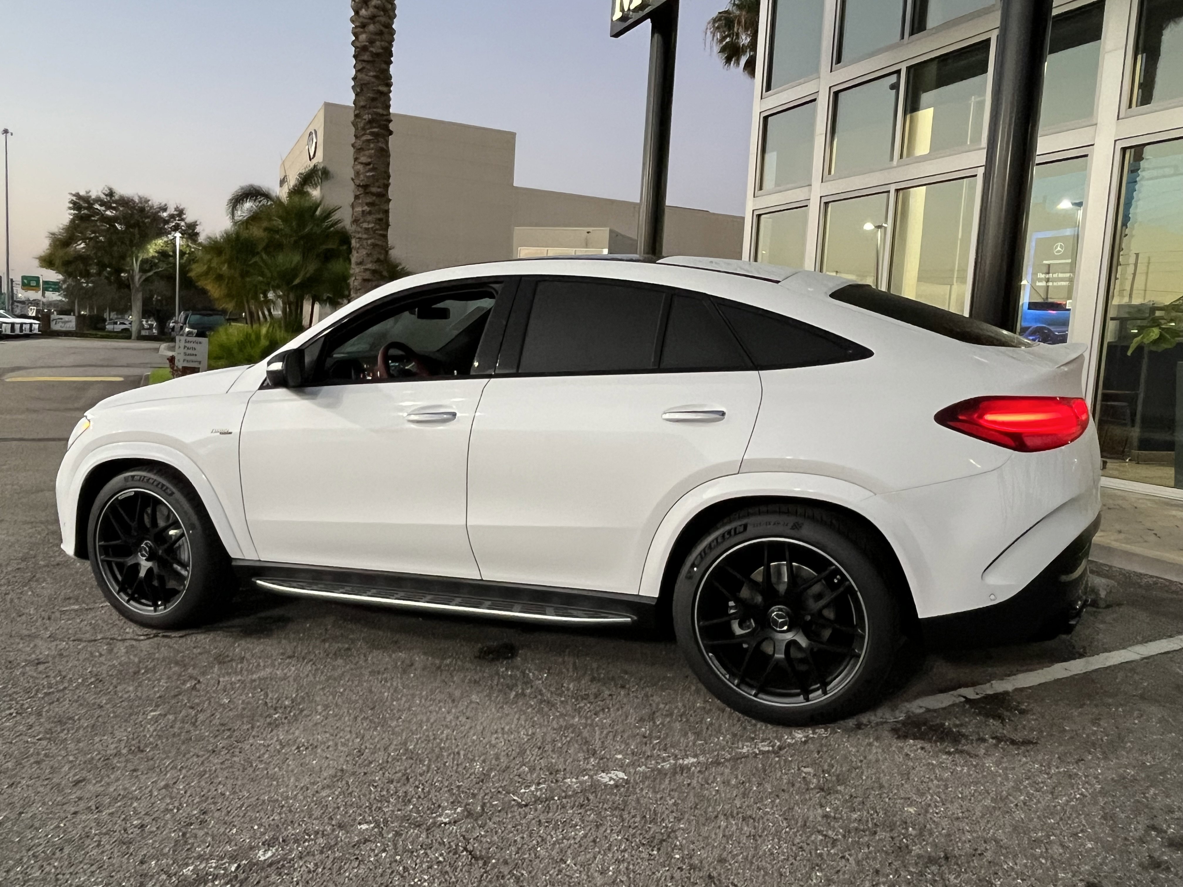 New 2026 MOONLIGHT WHITE Mercedes-Benz AMG® GLE 53 image 4