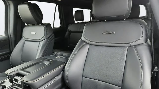 New 2026 Glacier Gray Metallic Tri-Coat Ford MAX Platinum® image 36