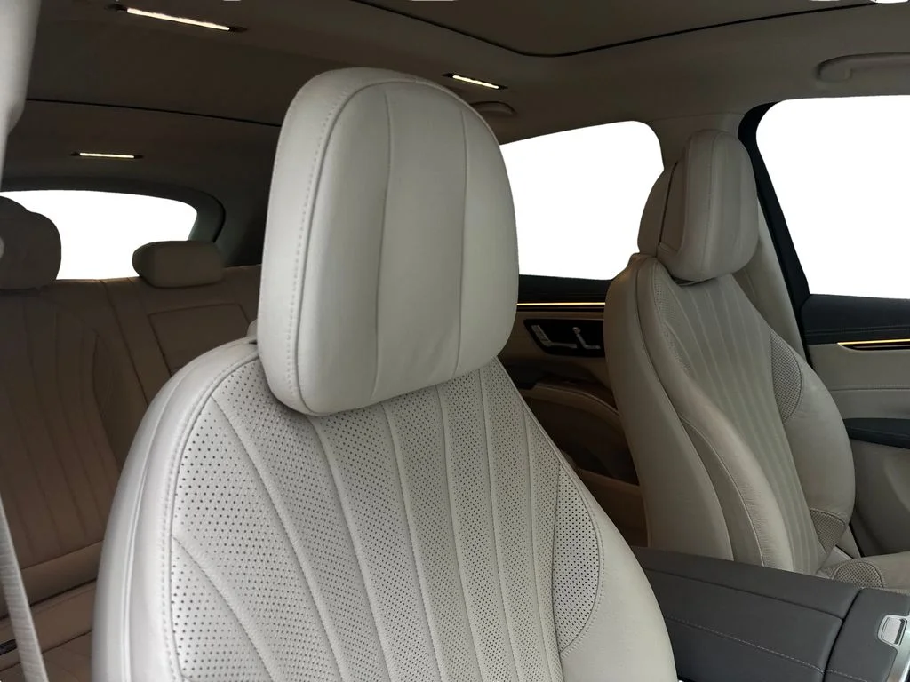 Used 2023 White Mercedes-Benz 450 image 43