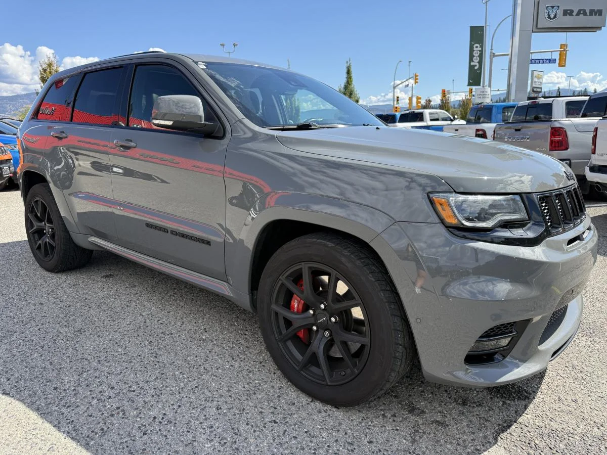 Used 2019 Grey Jeep SRT image 10