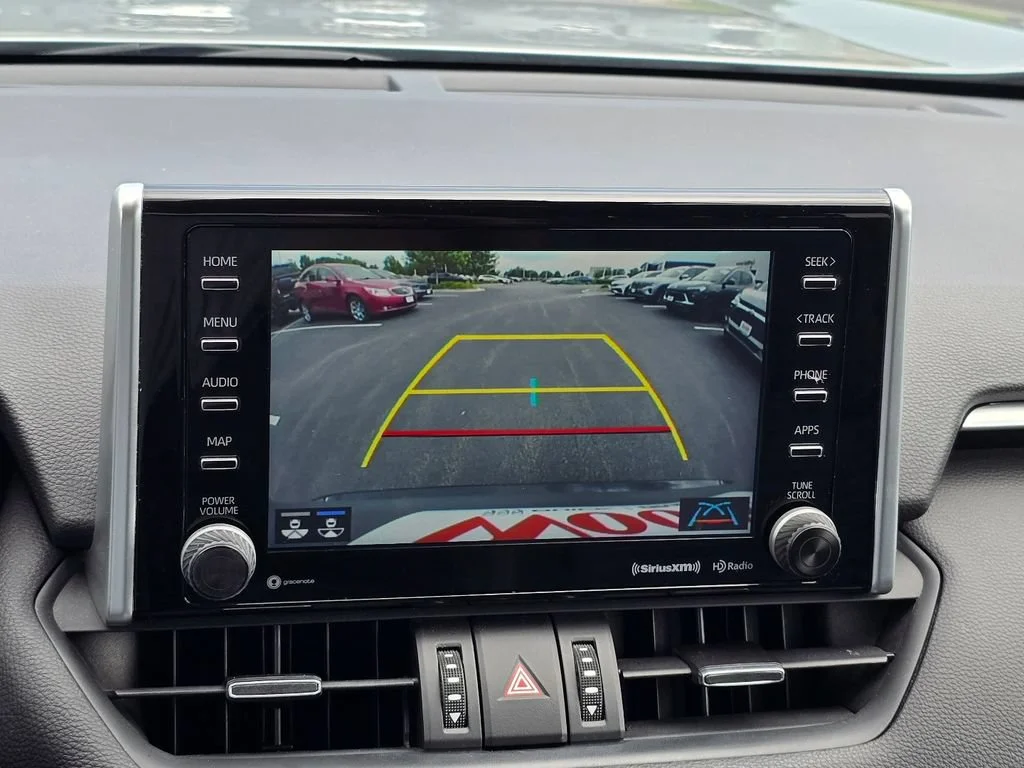 2021 Toyota RAV4 XSE - Photo 17