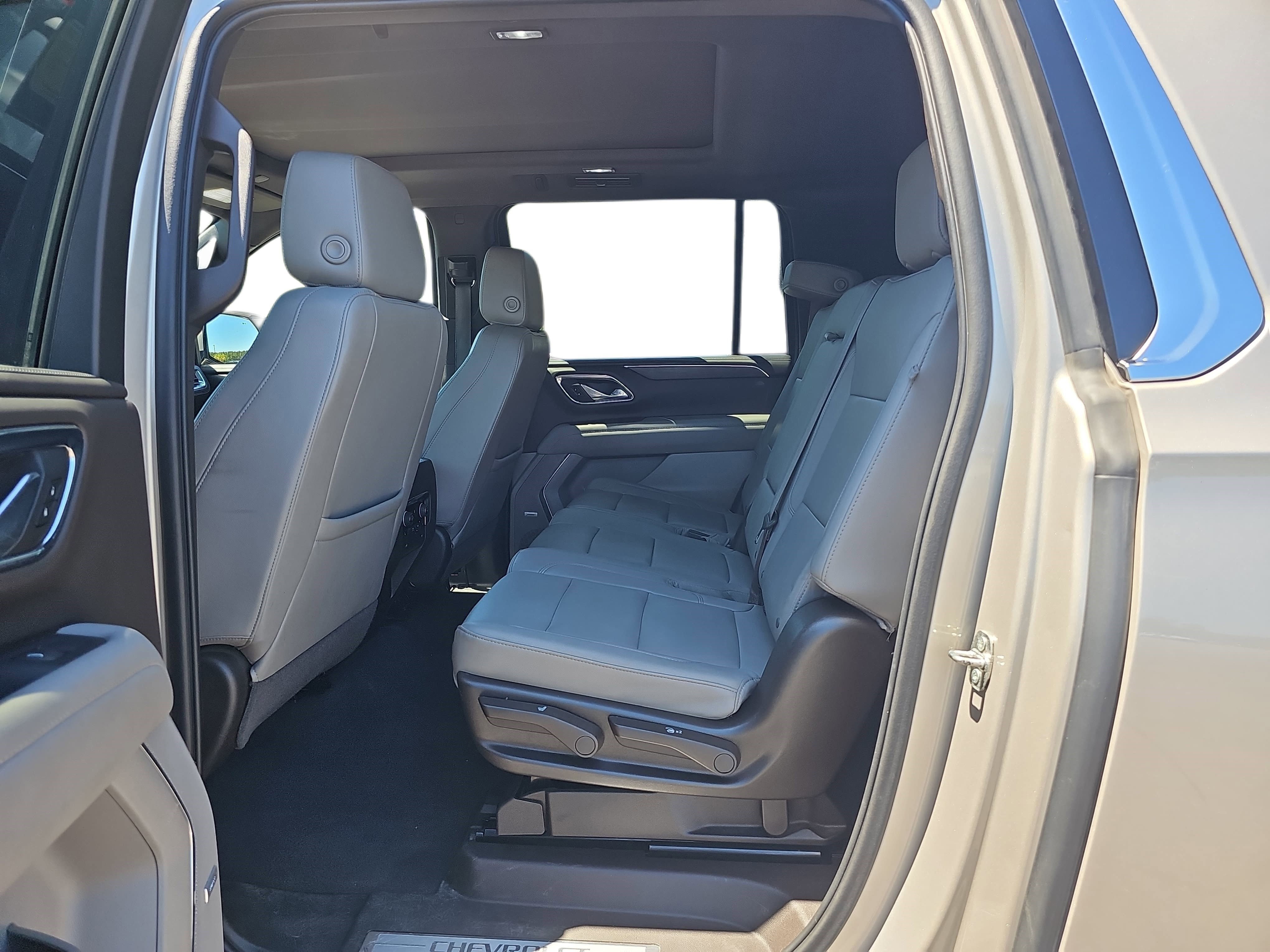 Used 2023 Empire Beige Metallic Chevrolet LT image 10