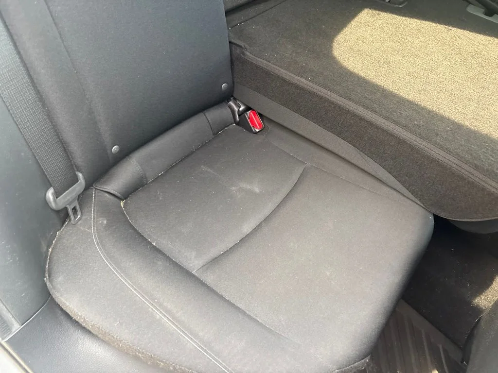 Used 2018 Silver Honda LX image 36