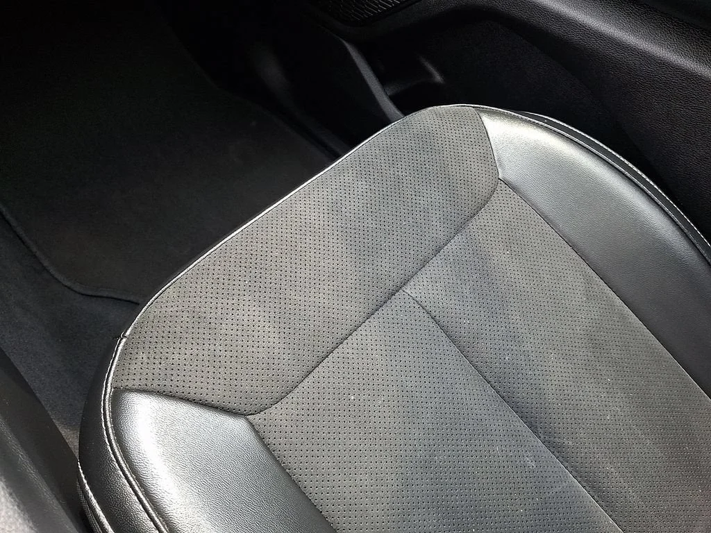 Used 2024 Silver Jeep Altitude X 4x4 image 60