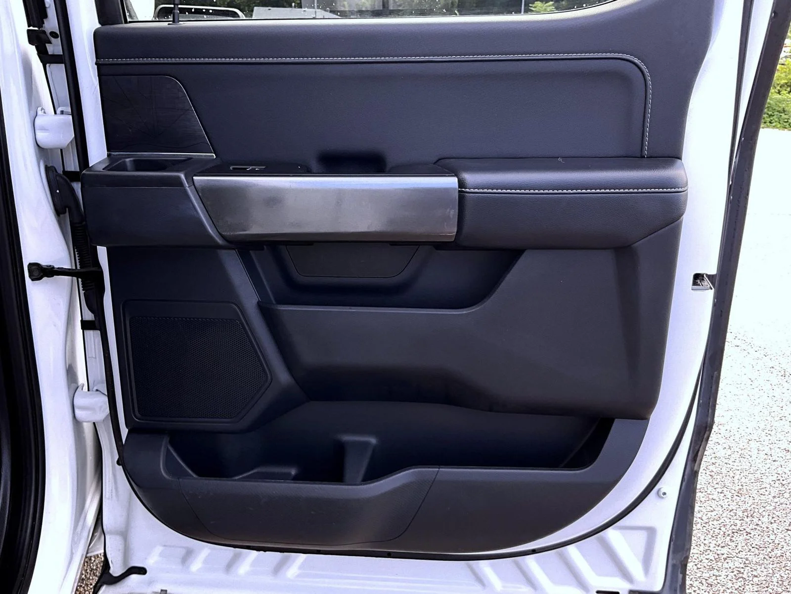 Used 2021 White Ford XLT image 19