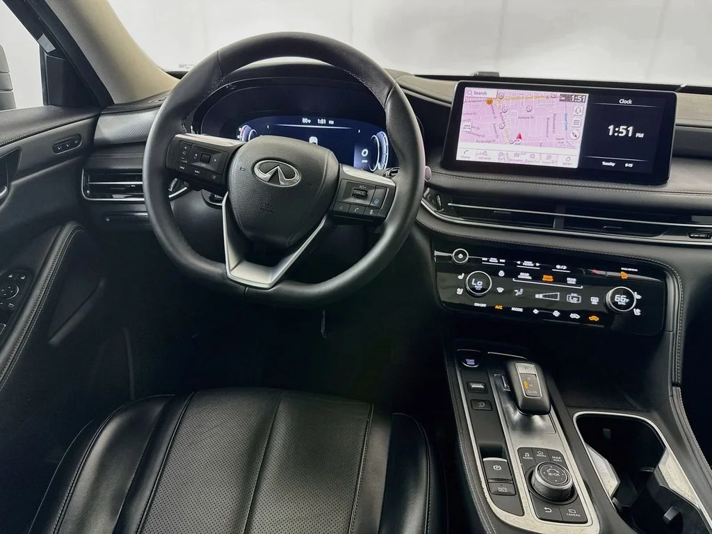 Certified Used 2024 Mineral INFINITI LUXE image 30