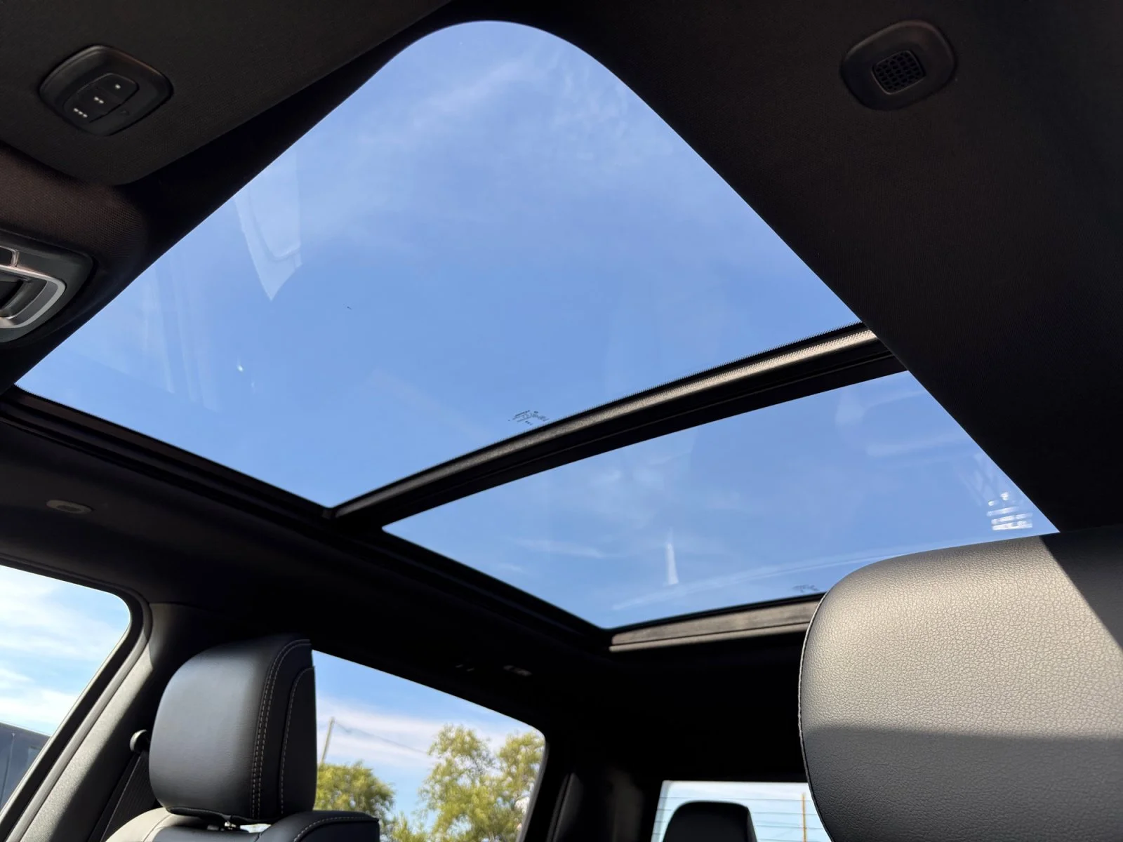 New 2027 Granite Crystal Metallic Ram Sport image 22