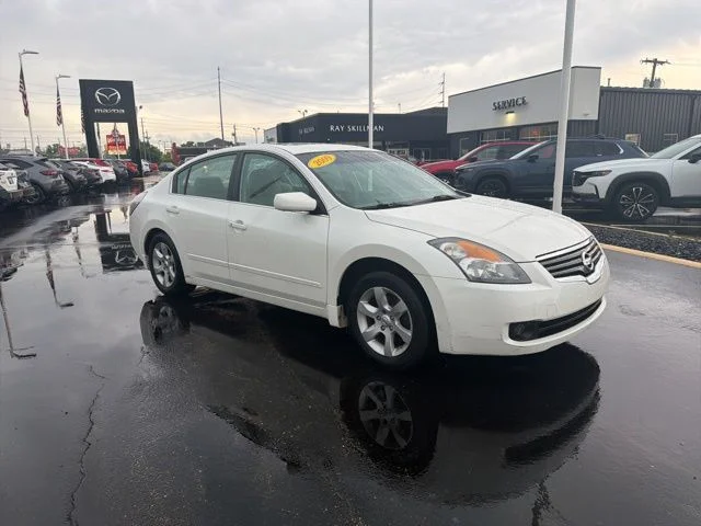 2009 Nissan Altima - Photo 2