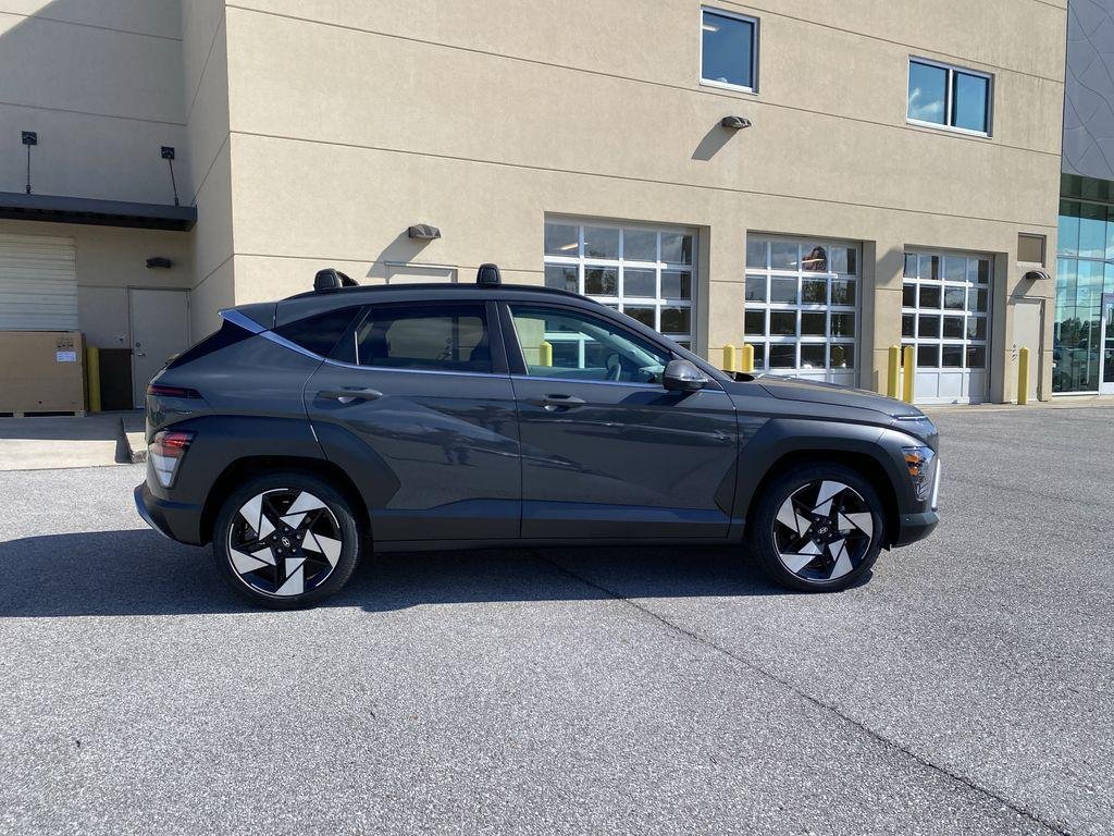 New 2026 Ecotronic Gray Pearl Hyundai Limited FWD image 9