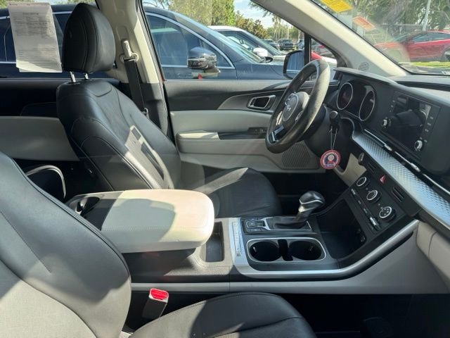 Certified Used 2024 Red Kia LX image 10