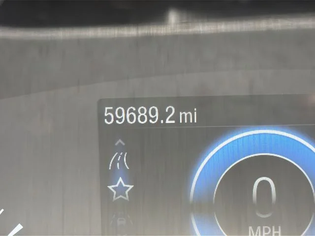 Used 2022 Black Ford SE image 17