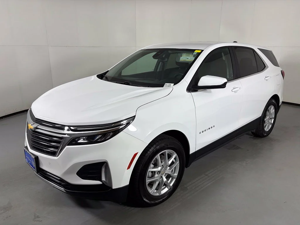 Used 2024 White Chevrolet LT image 4