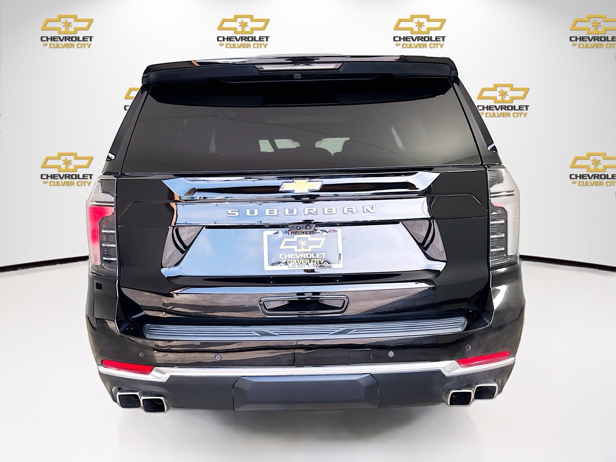 Used 2025 Black Chevrolet High Country image 7